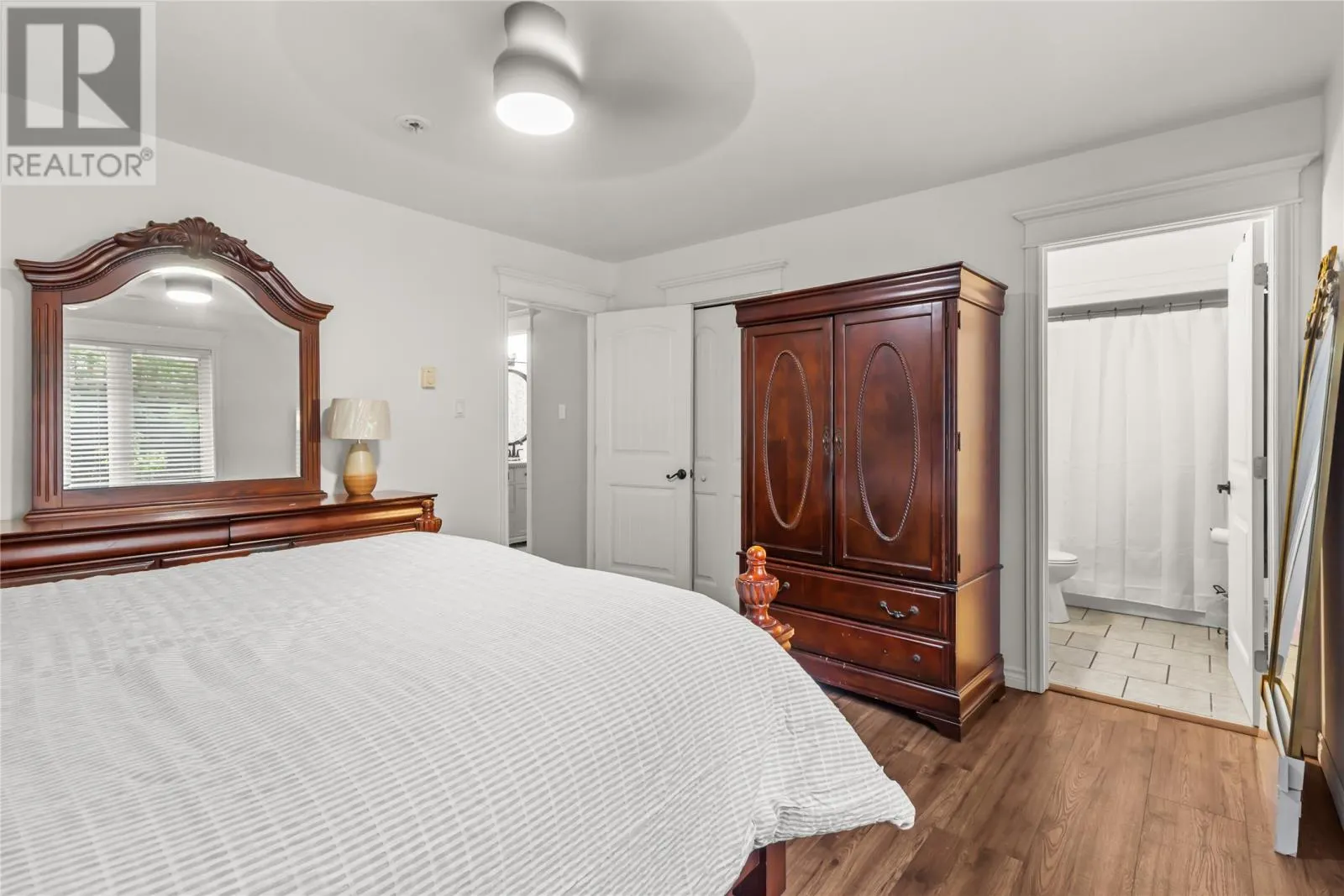 11 Whelans Crescent