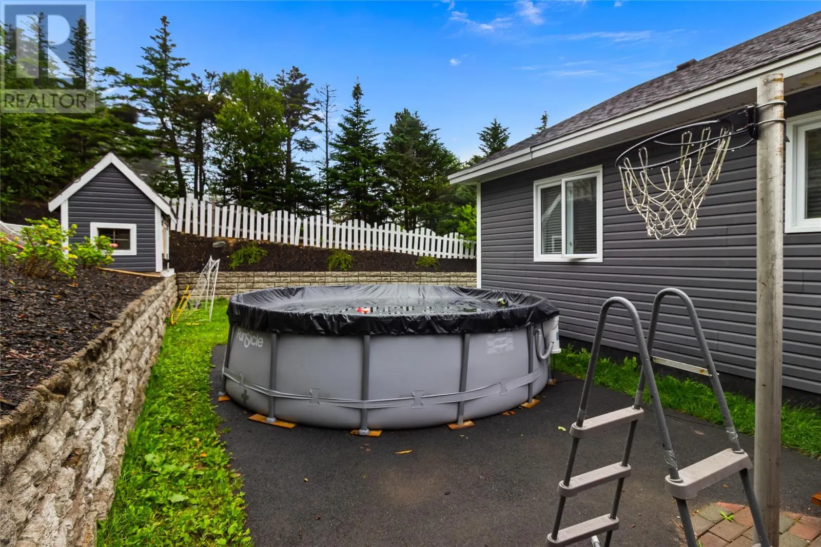 11 Whelans Crescent