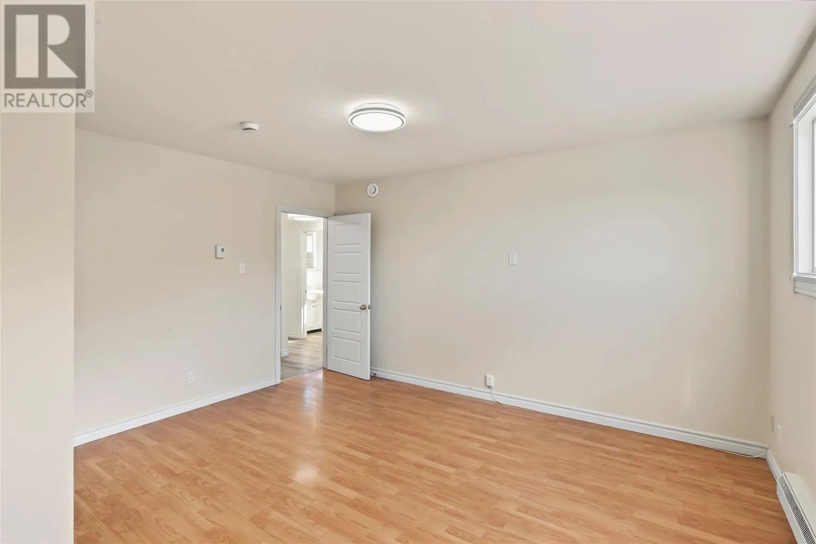 83 Viking Road