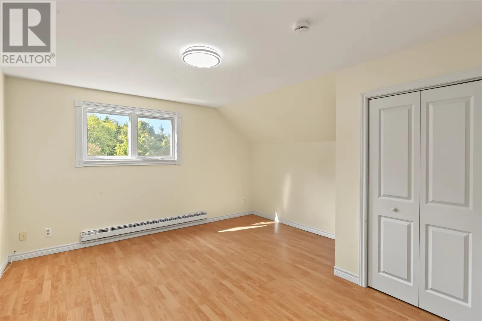 83 Viking Road