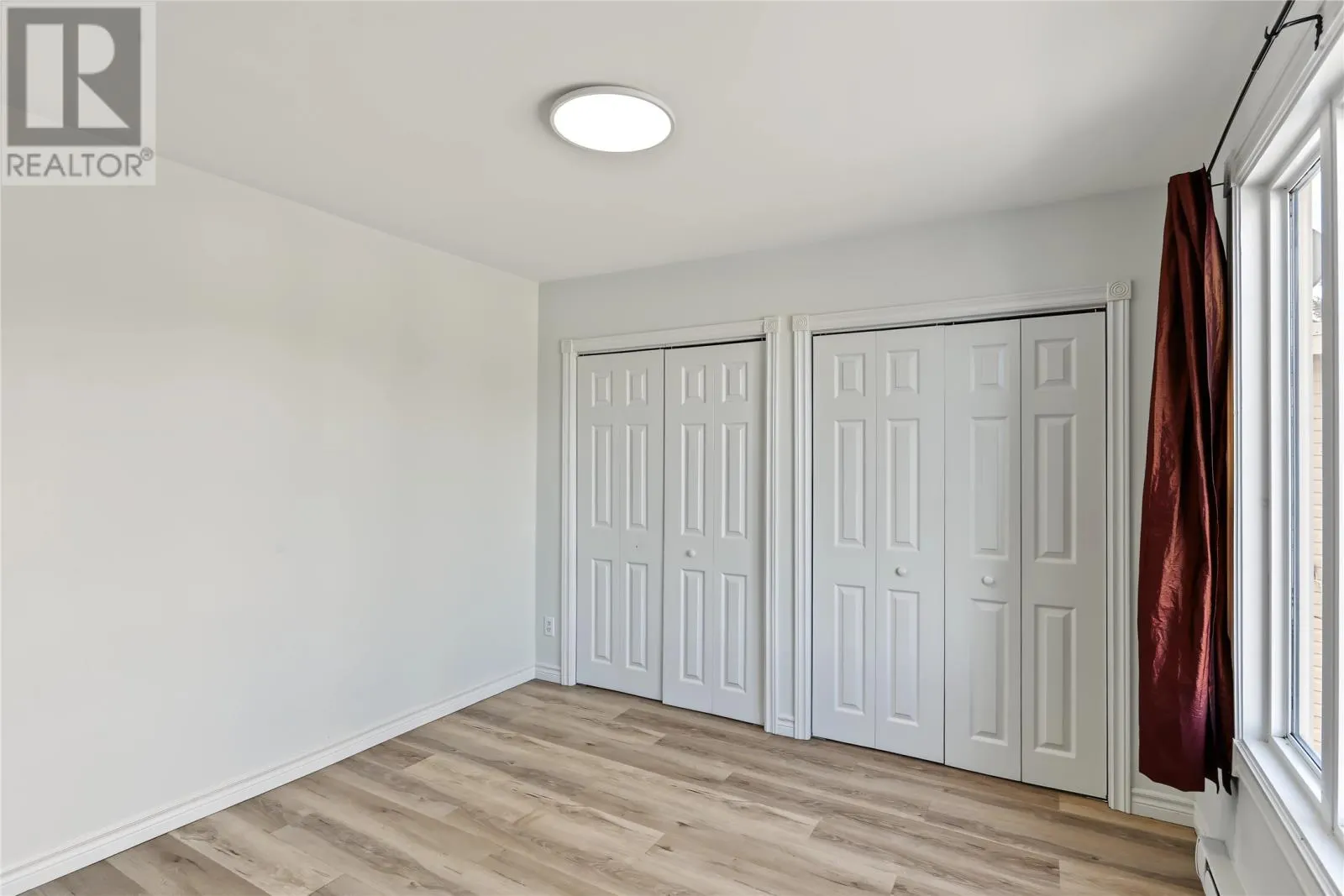 83 Viking Road