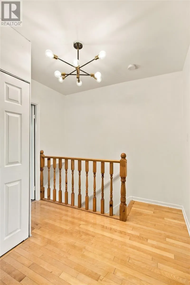 42 Mooney Crescent