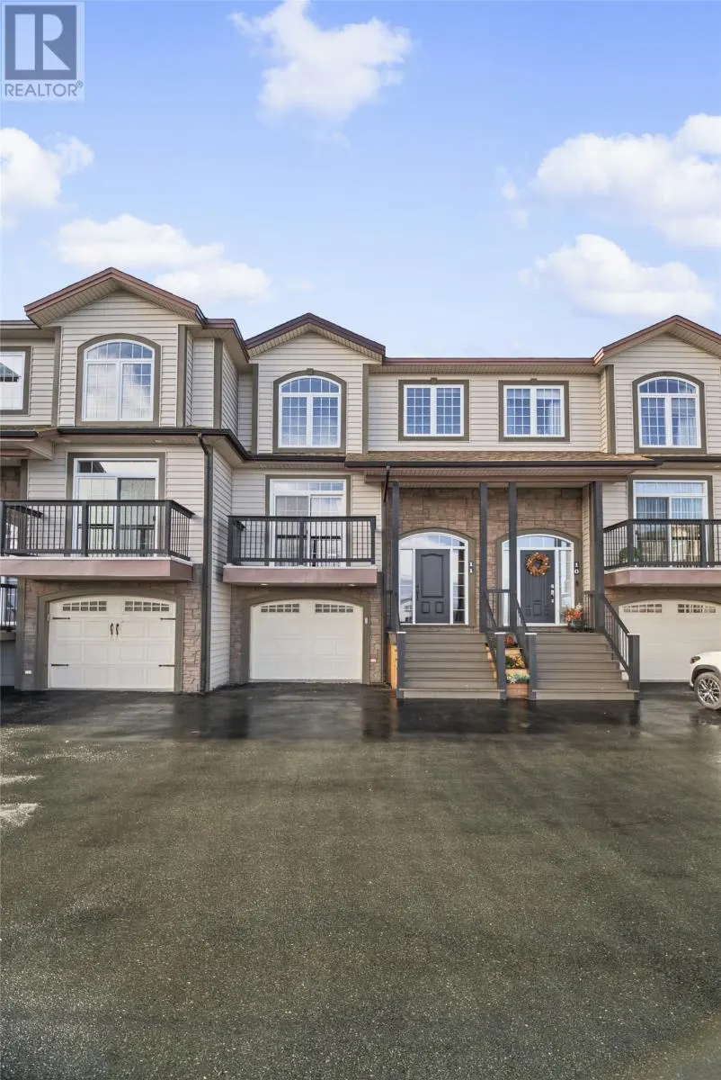 28 Lions Crescent Unit#11 #11