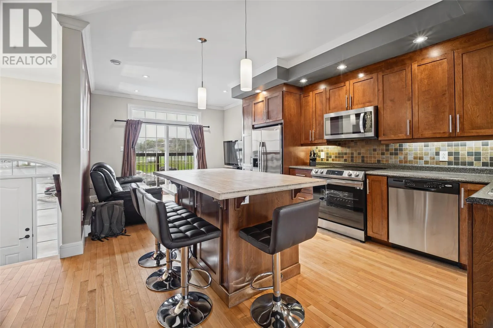 28 Lions Crescent Unit#11 #11