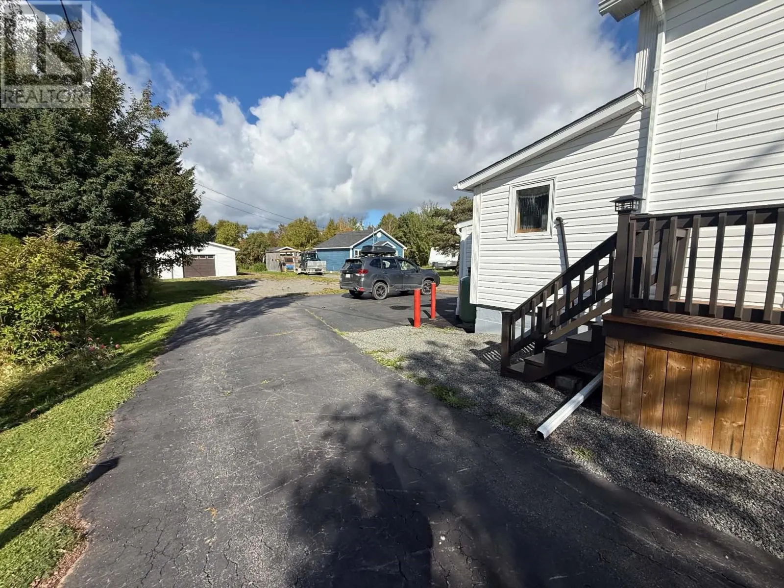 12 Memorial Avenue