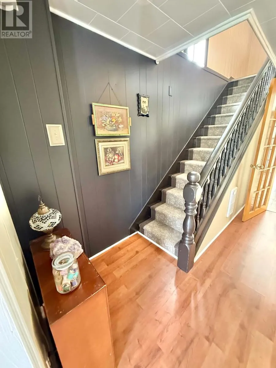 12 Memorial Avenue