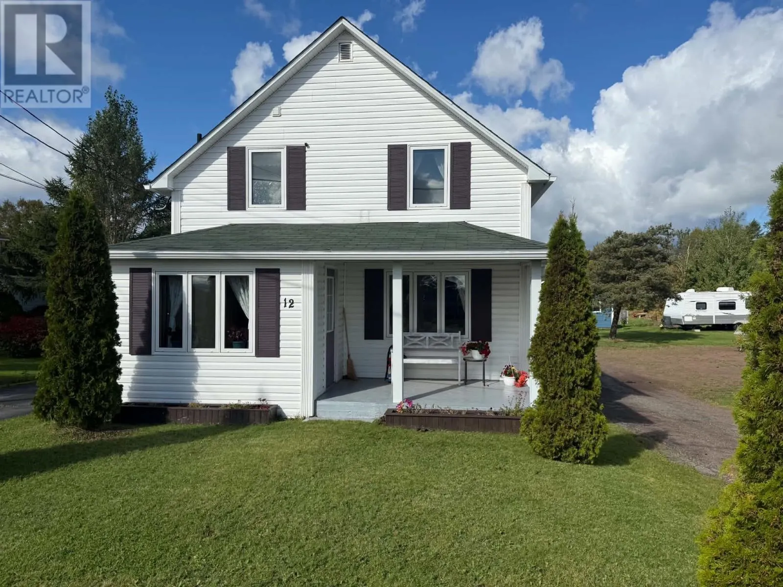 12 Memorial Avenue