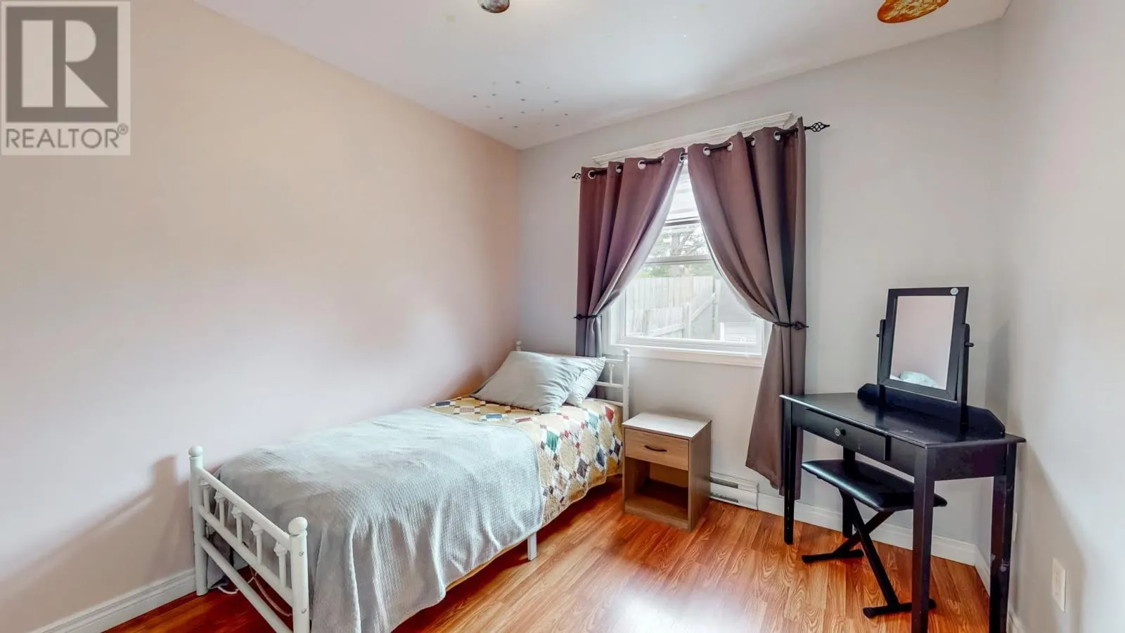 123 Edison Place