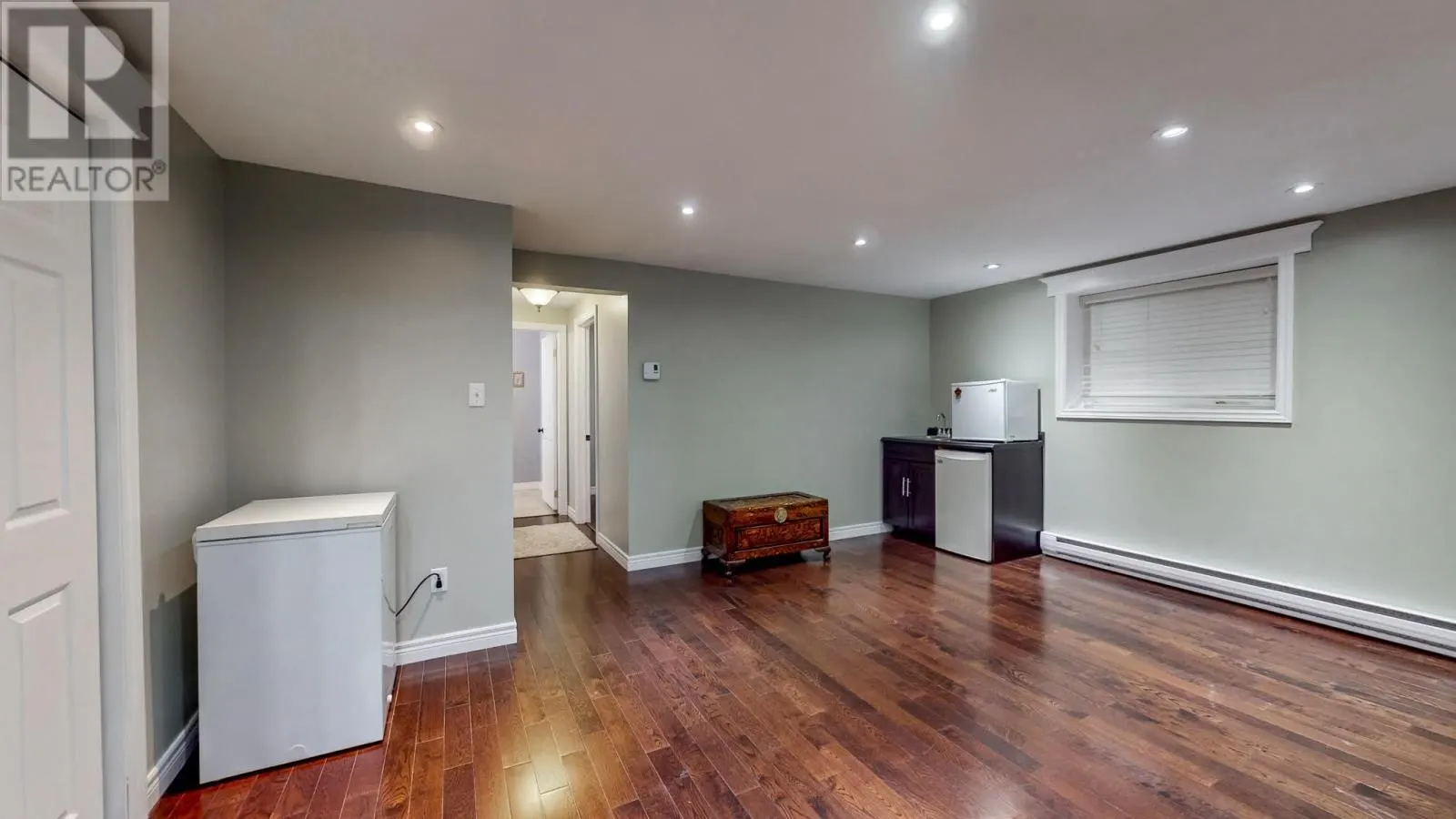 123 Edison Place