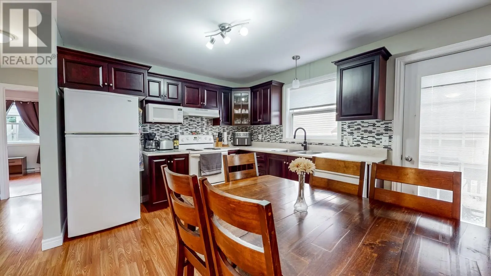 123 Edison Place