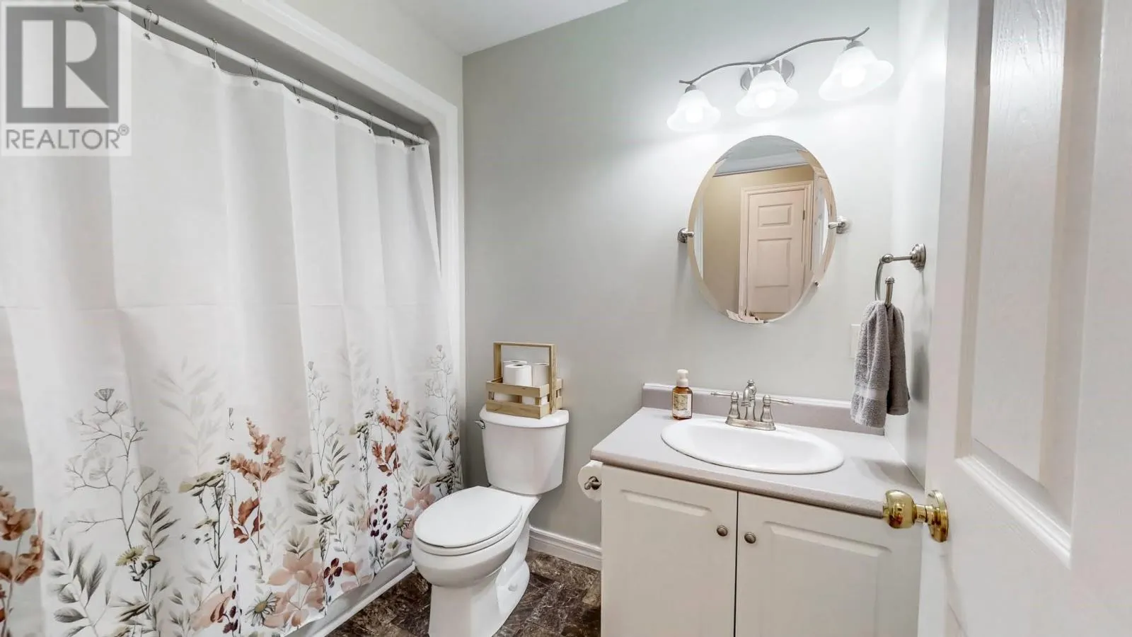 123 Edison Place