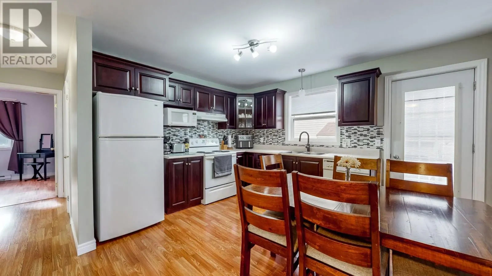 123 Edison Place