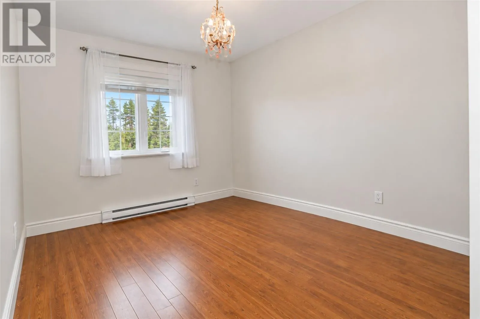 12 Starlight Drive