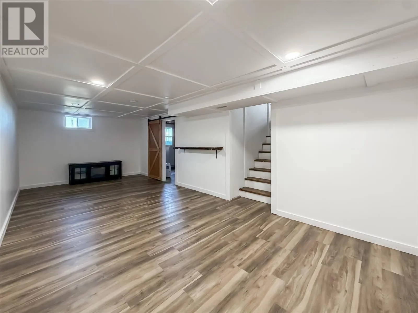 606 Sunset Drive