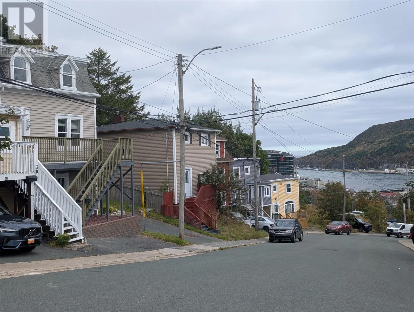 28 Barter's Hill Place
