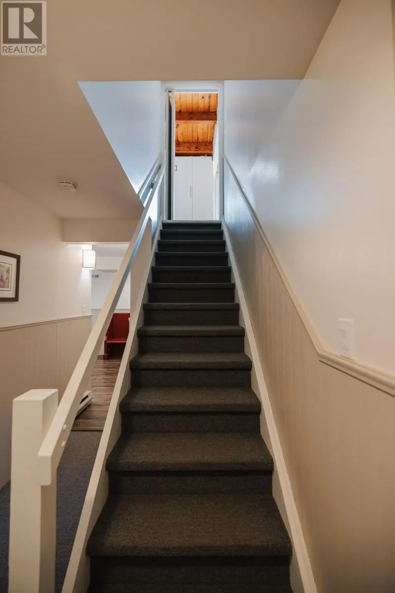 18 Hamilton Place