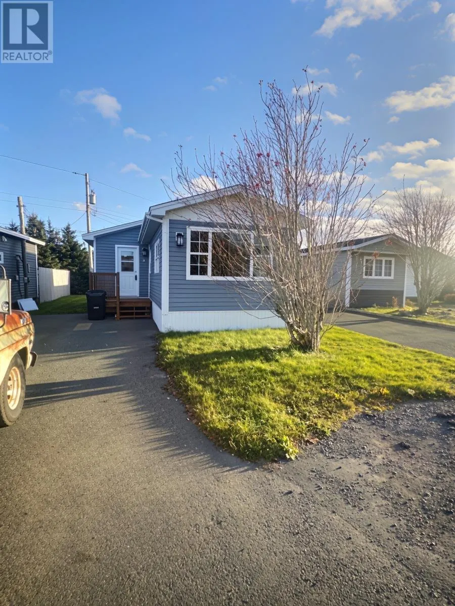 9 Carolyn Drive