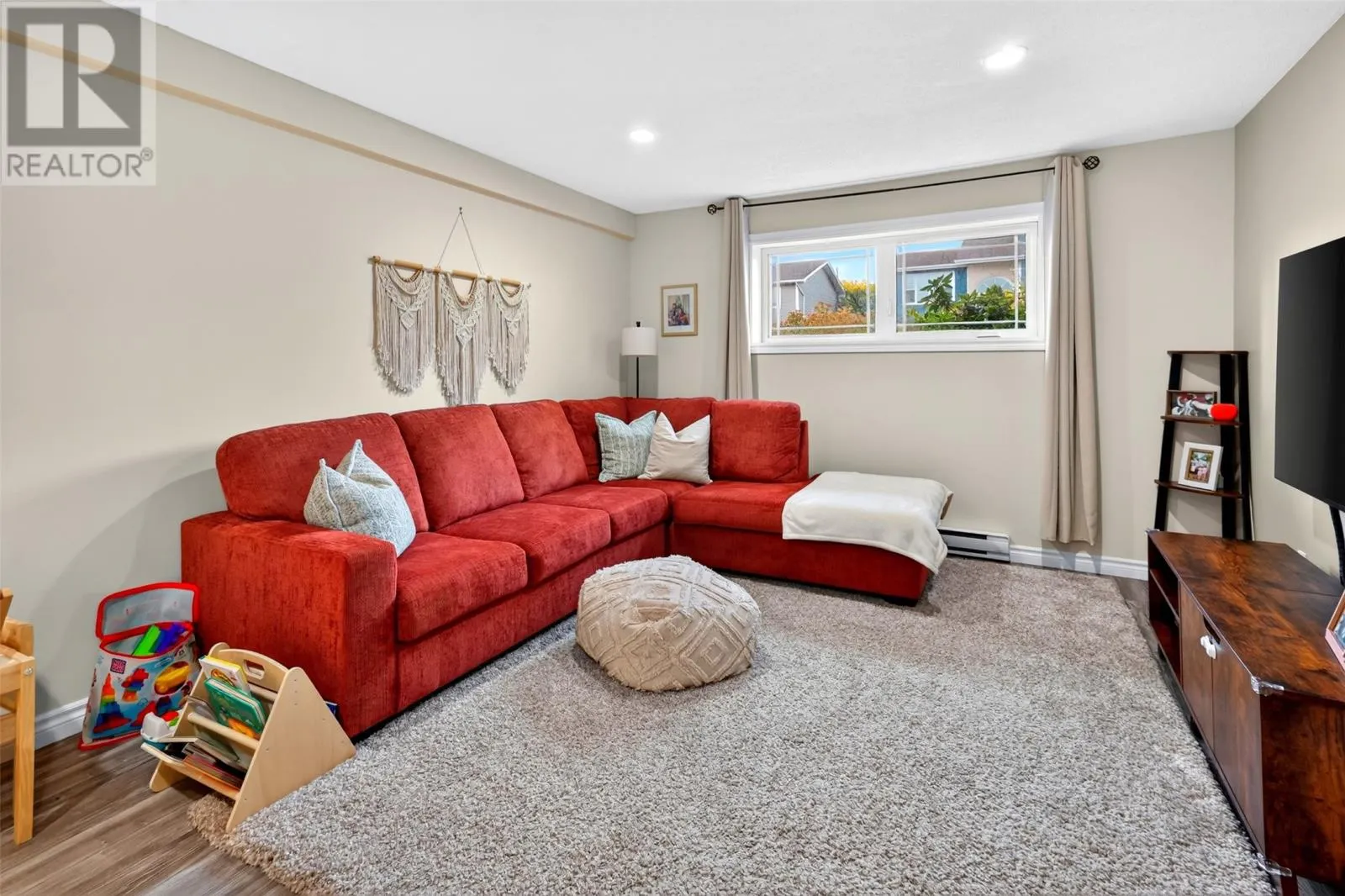 74 O'Flaherty Crescent