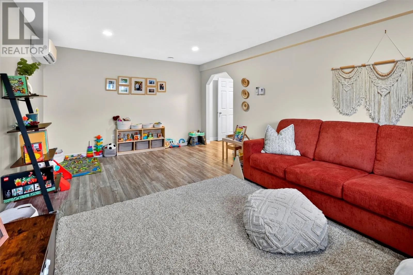 74 O'Flaherty Crescent