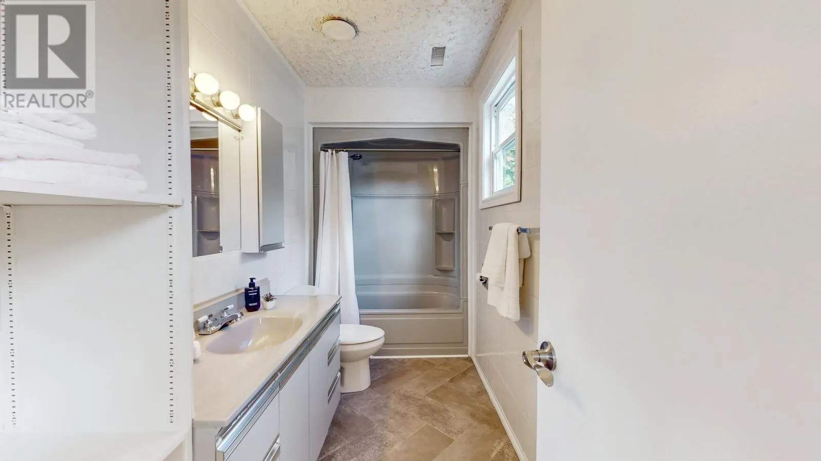 102 Topsail Road