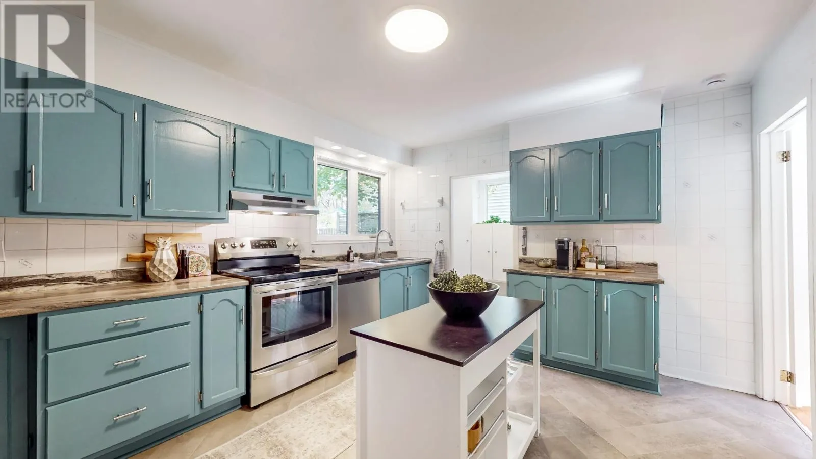 102 Topsail Road