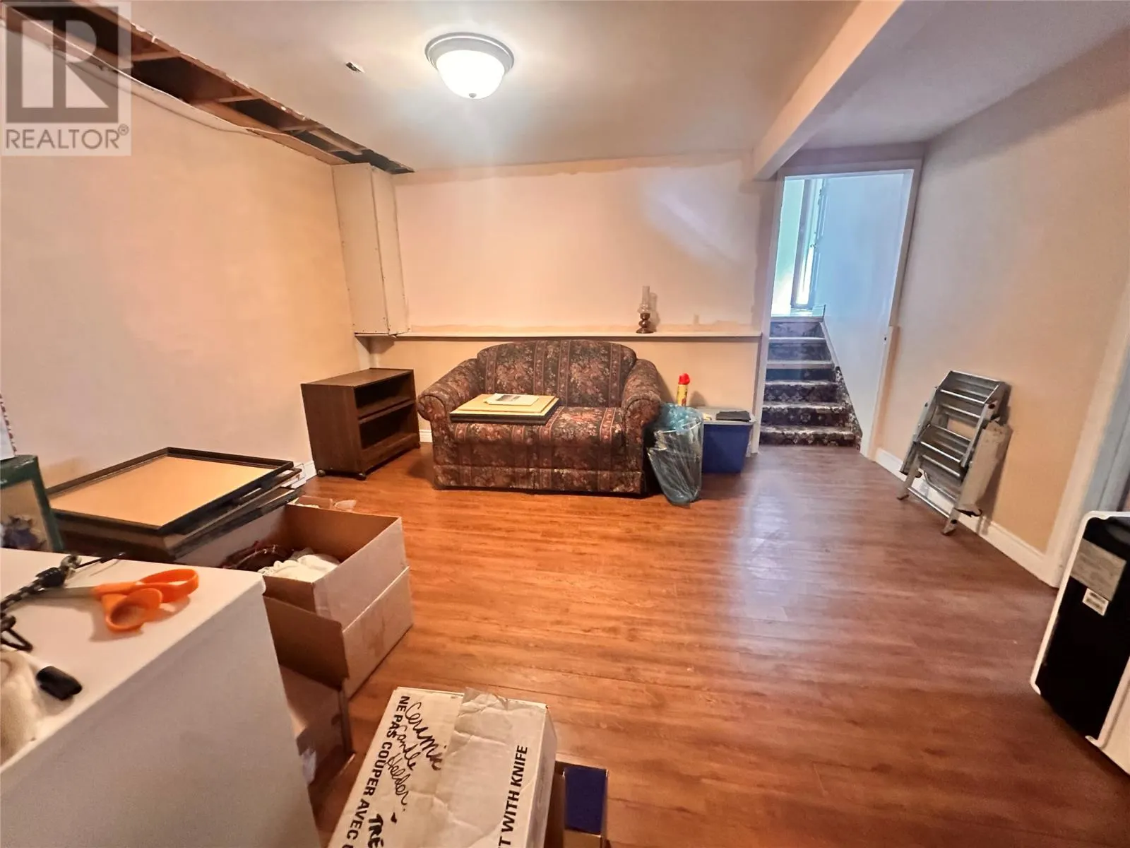 17 Burdrew Place
