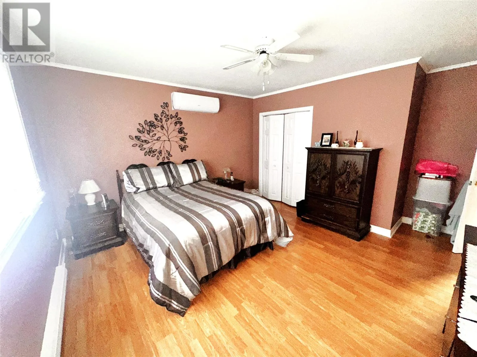 17 Burdrew Place