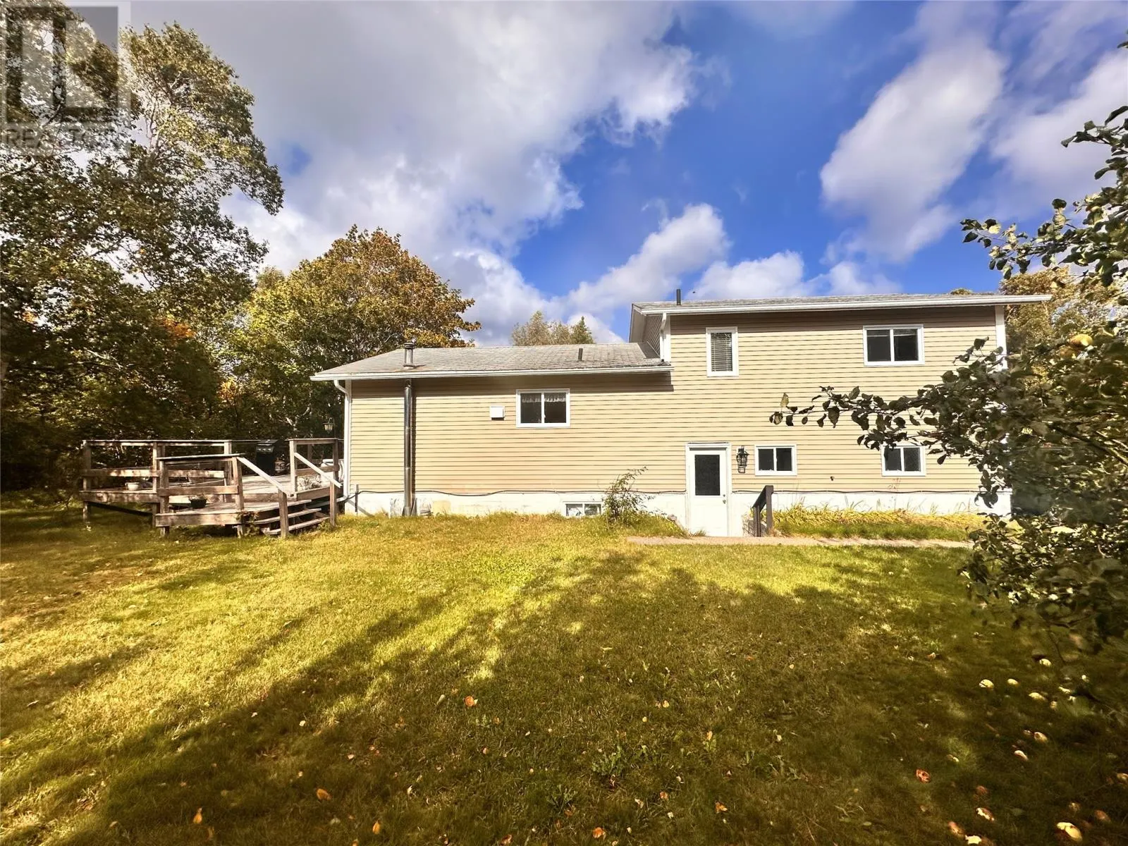 17 Burdrew Place