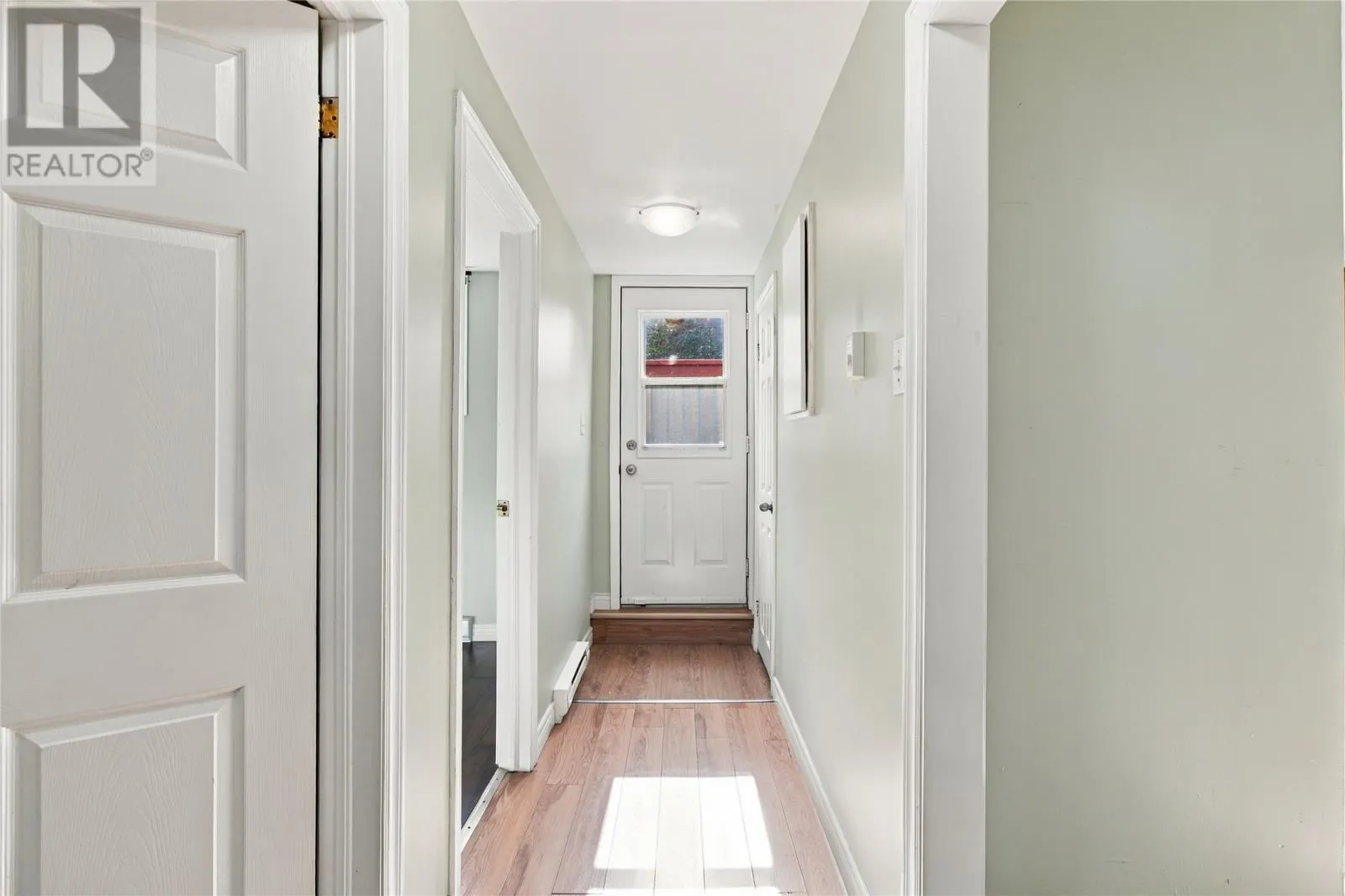 28 Courtney Street