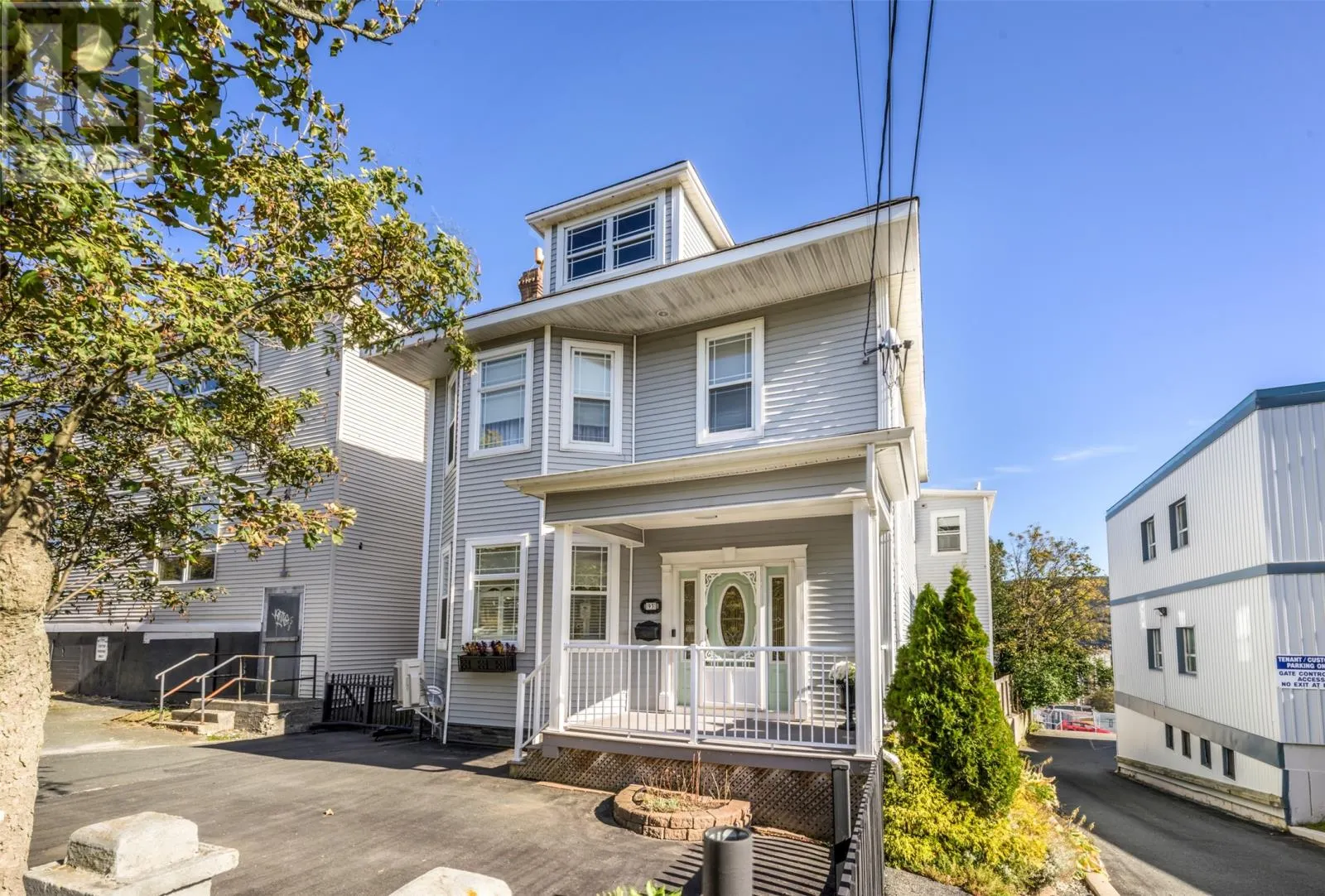 93 LeMarchant Road