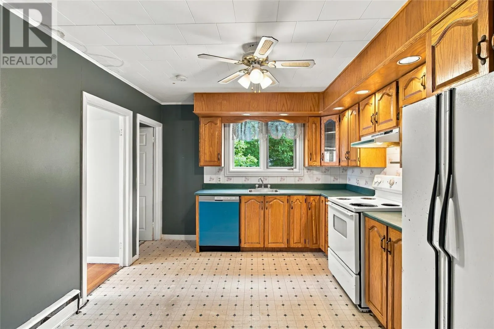 28 Thorburn Road