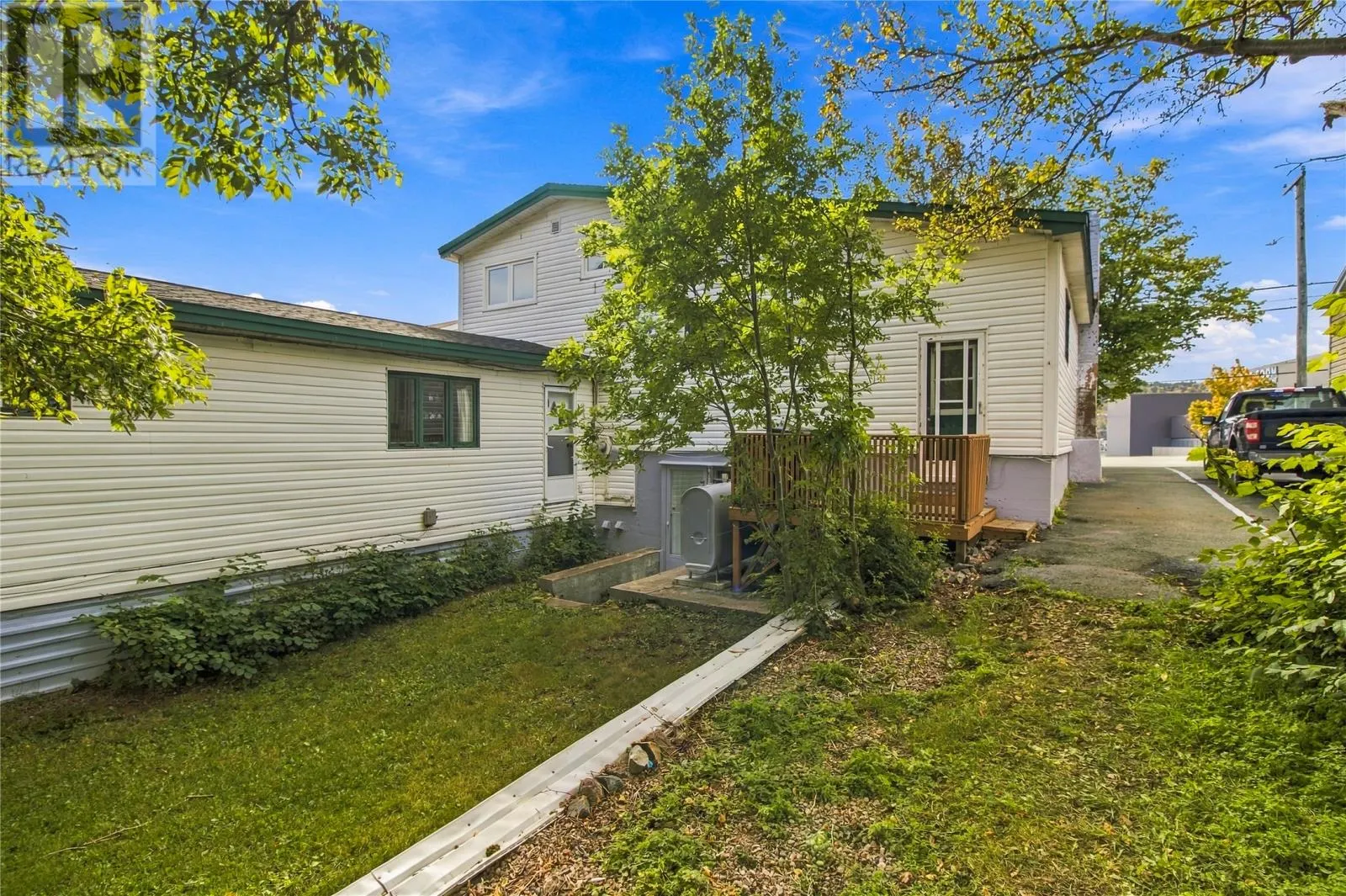28 Thorburn Road