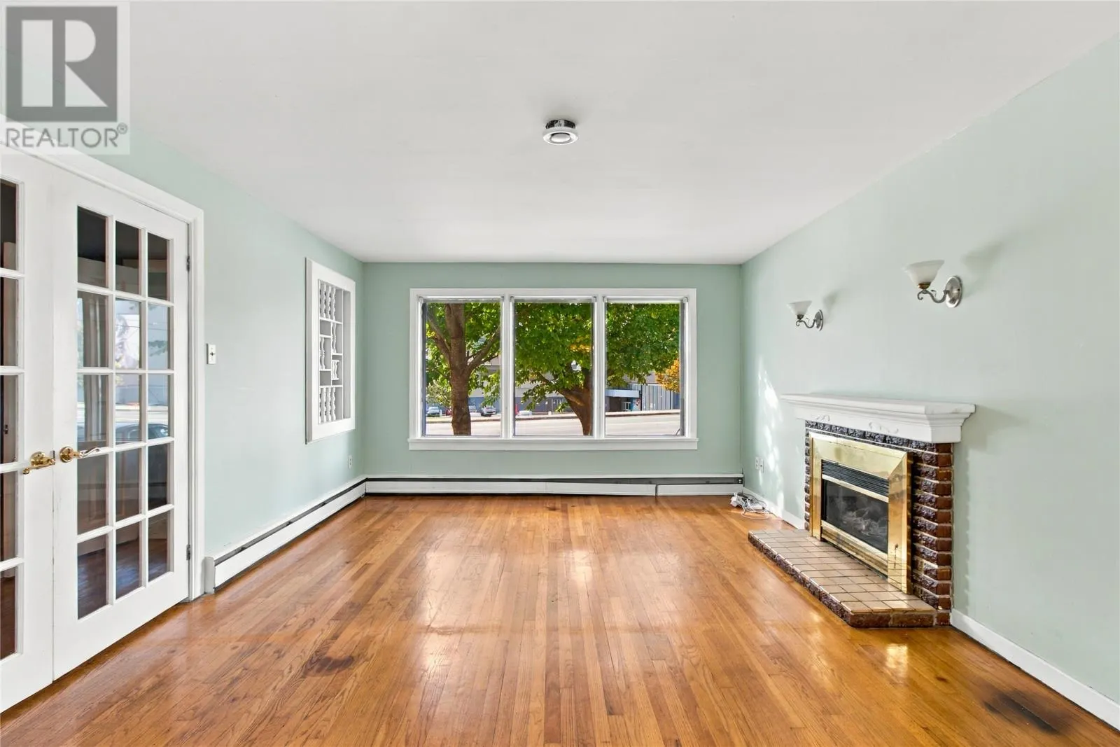 28 Thorburn Road