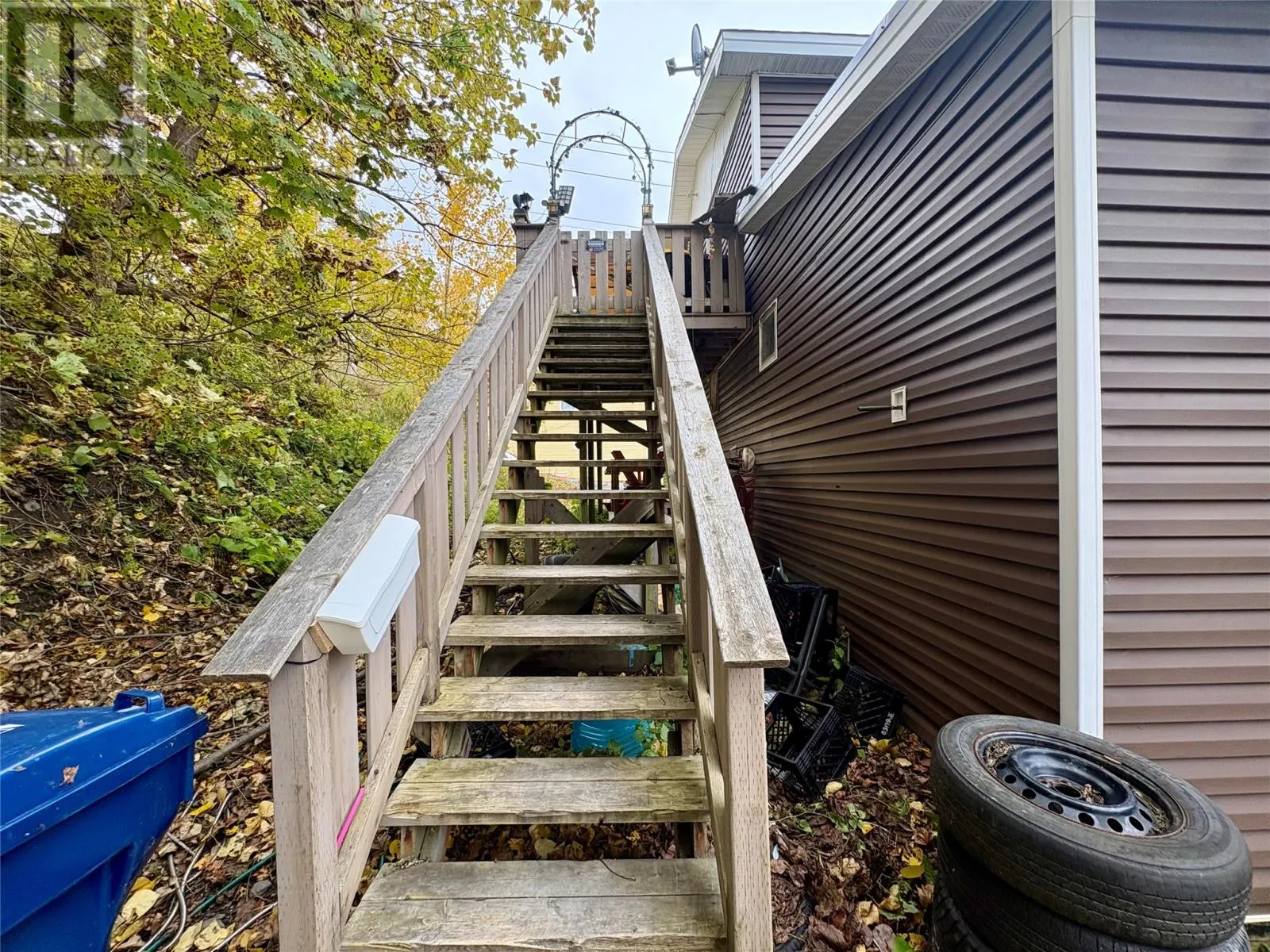 325 Curling Street