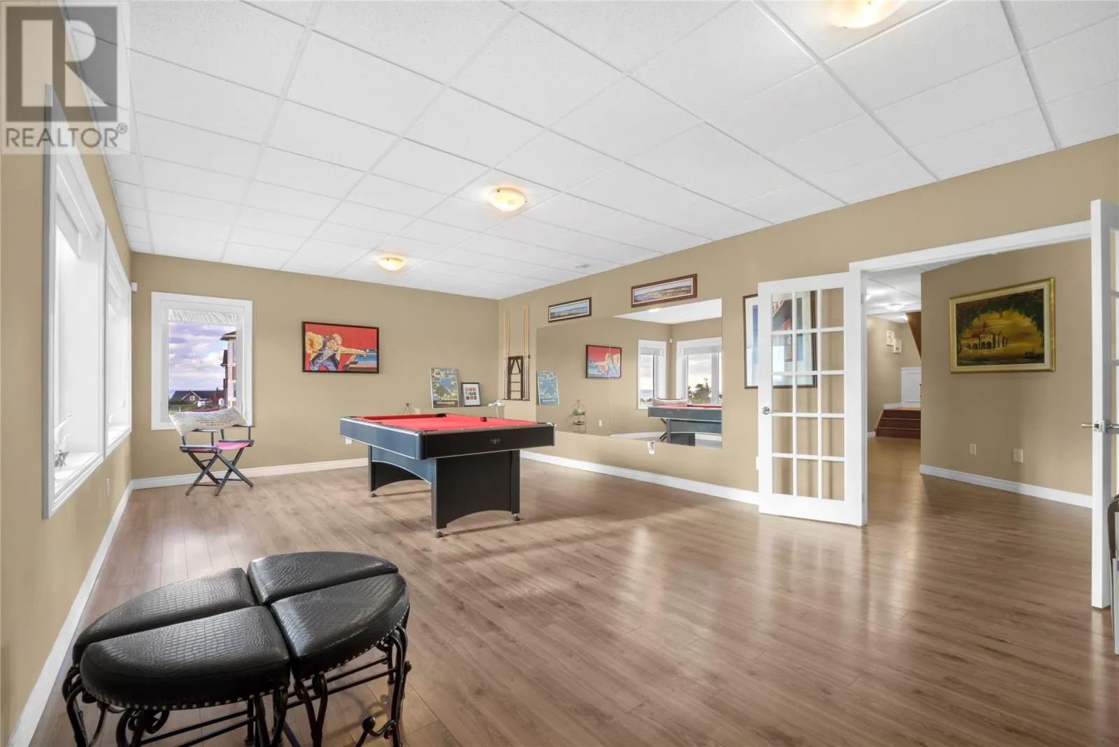 121 Summit Drive