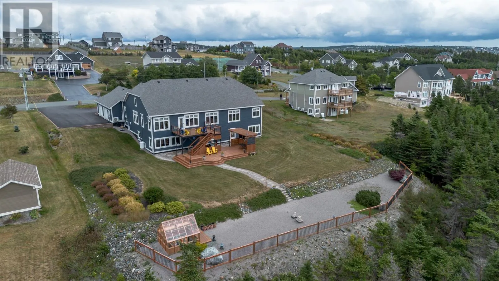 121 Summit Drive
