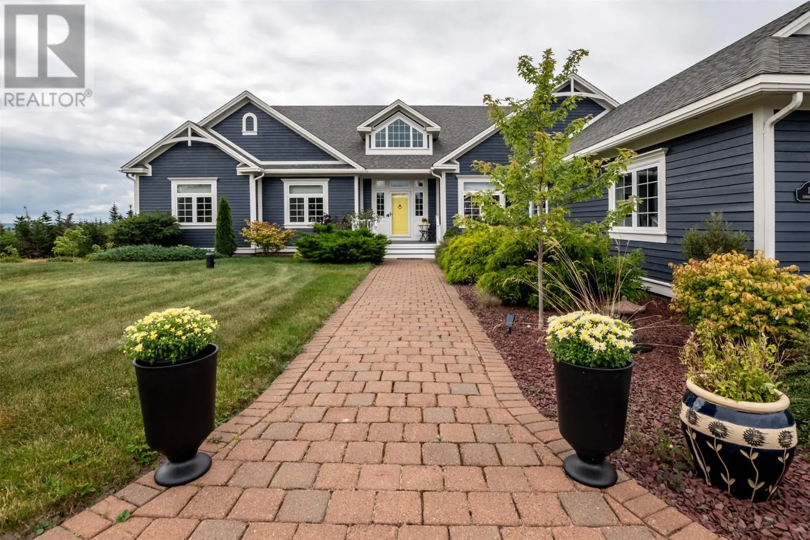 121 Summit Drive