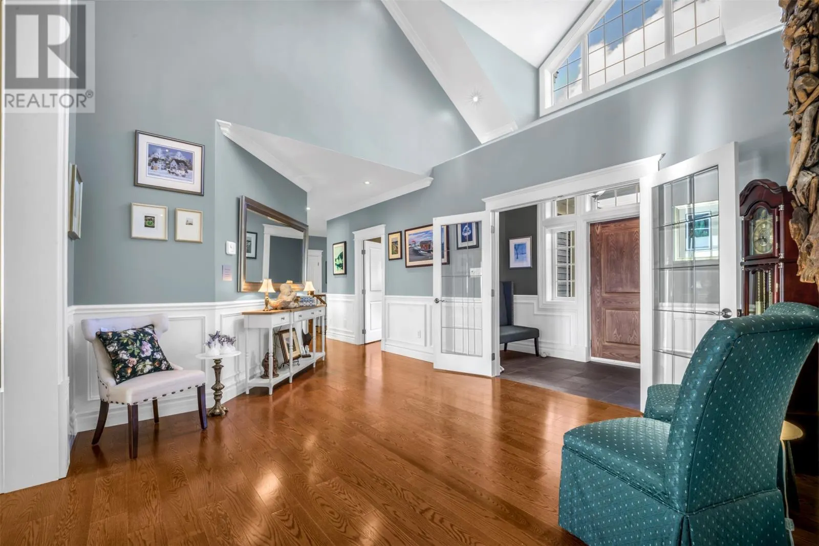 121 Summit Drive
