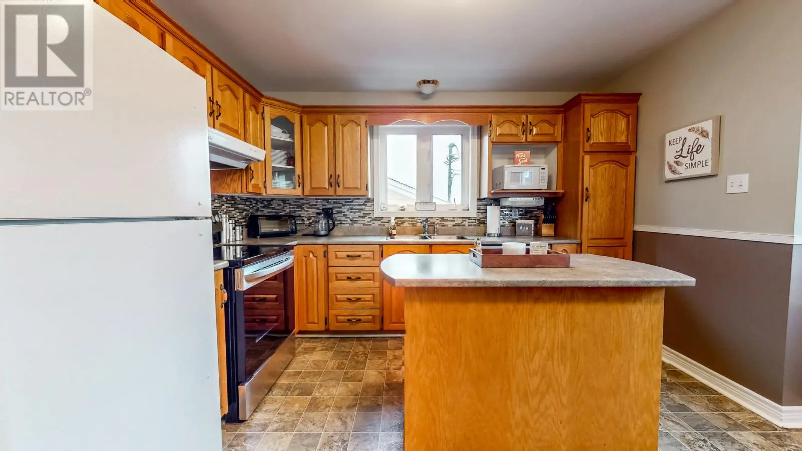 6 Greenspond Drive