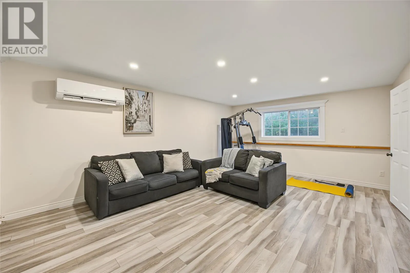 82 Highland Drive