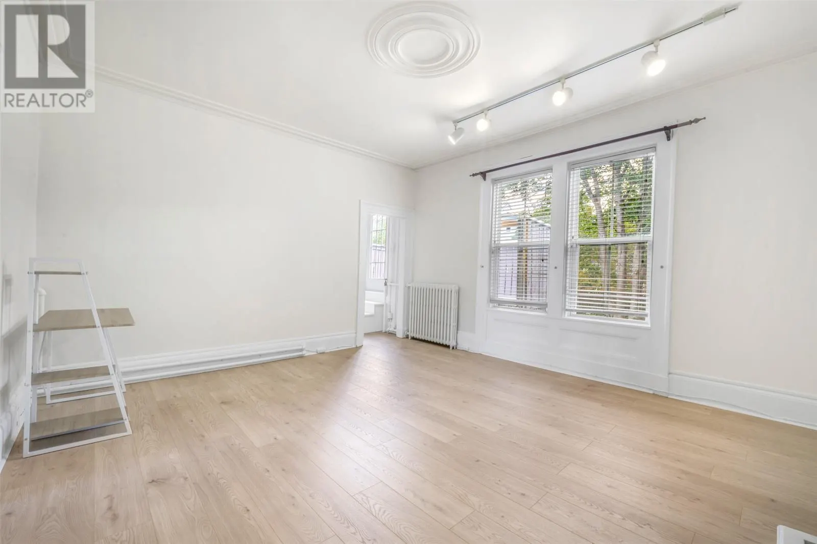 9 Monkstown Road