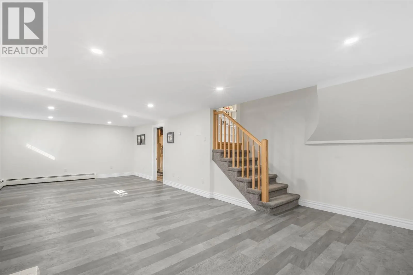 5 Labrador Place