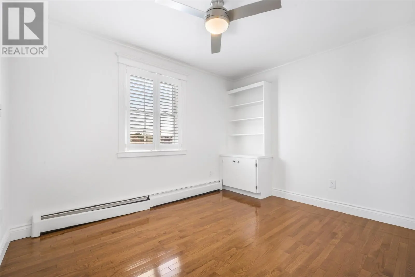 5 Labrador Place