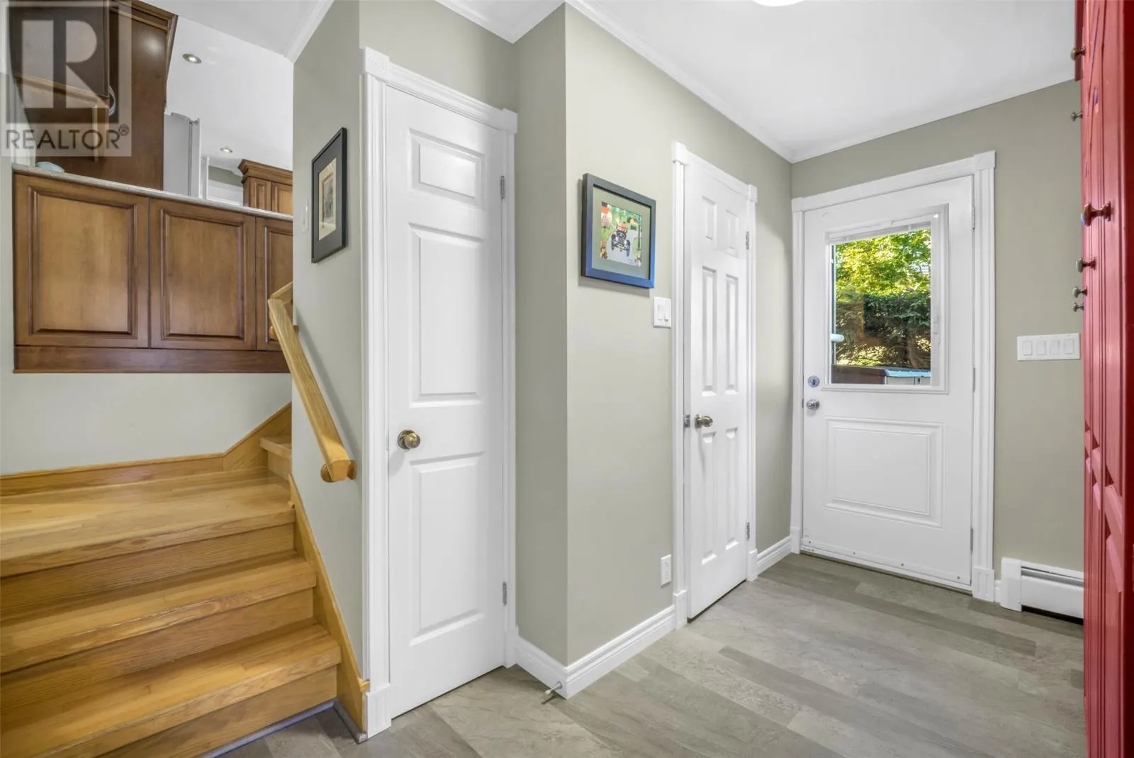 5 Labrador Place