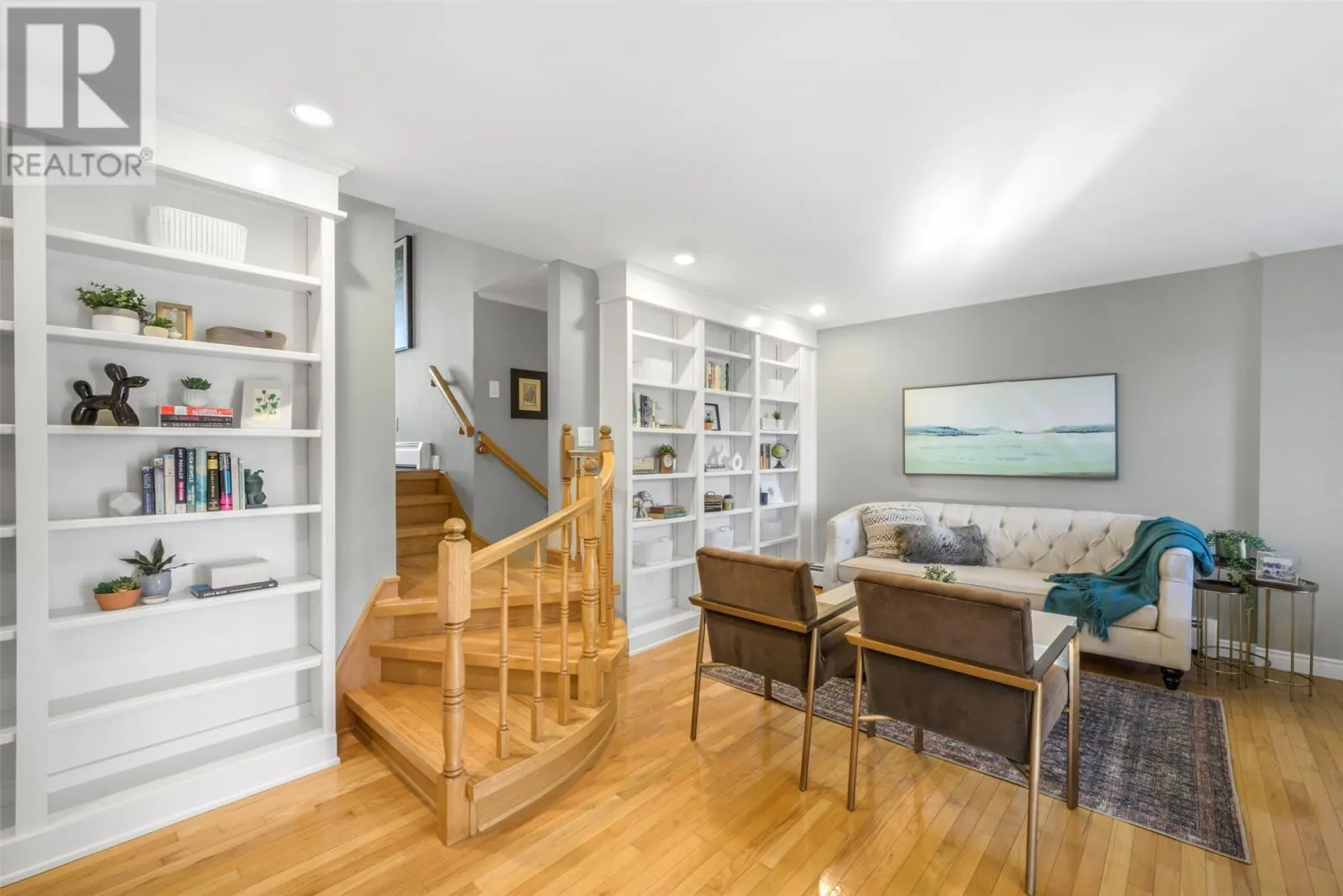 5 Labrador Place