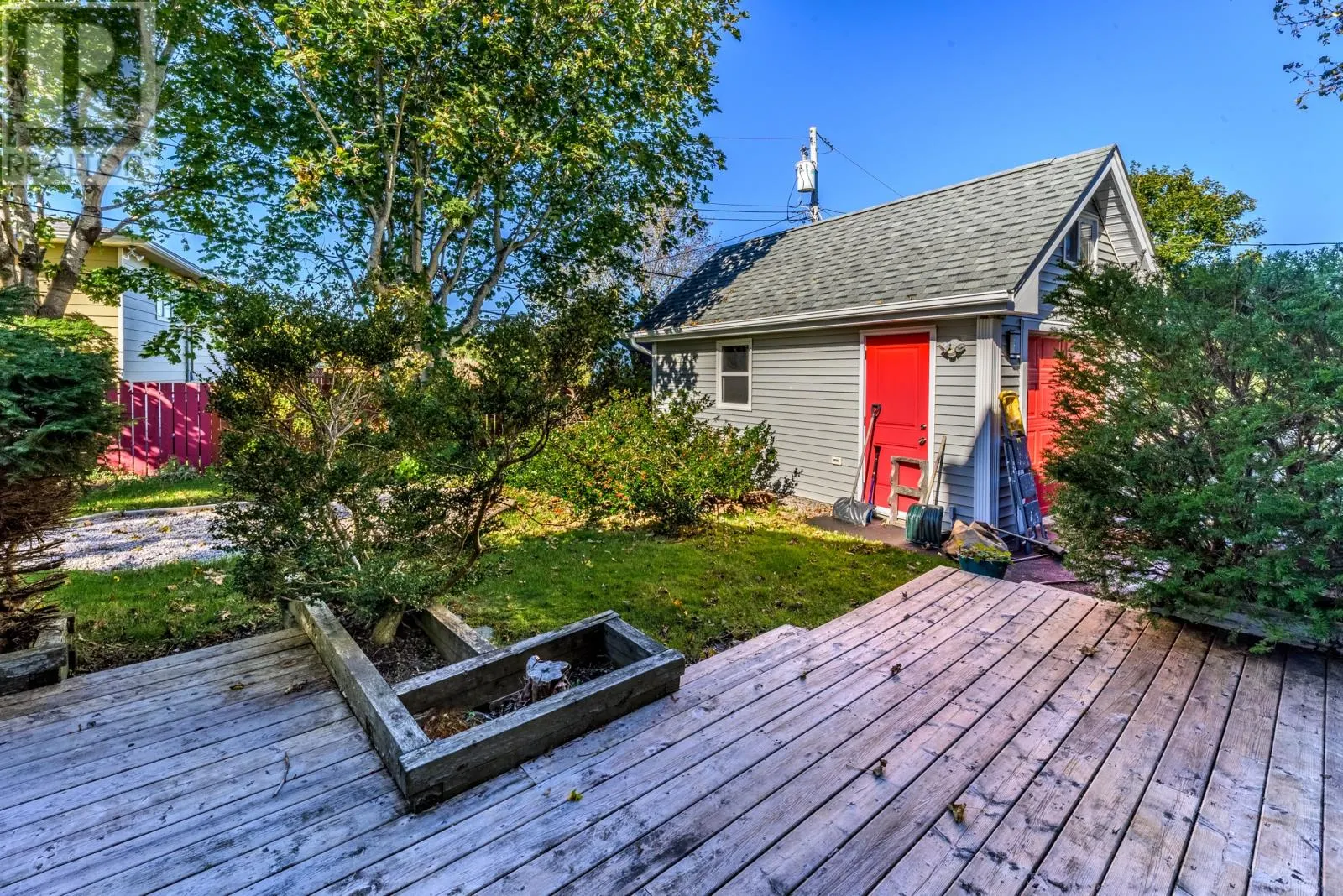 5 Labrador Place