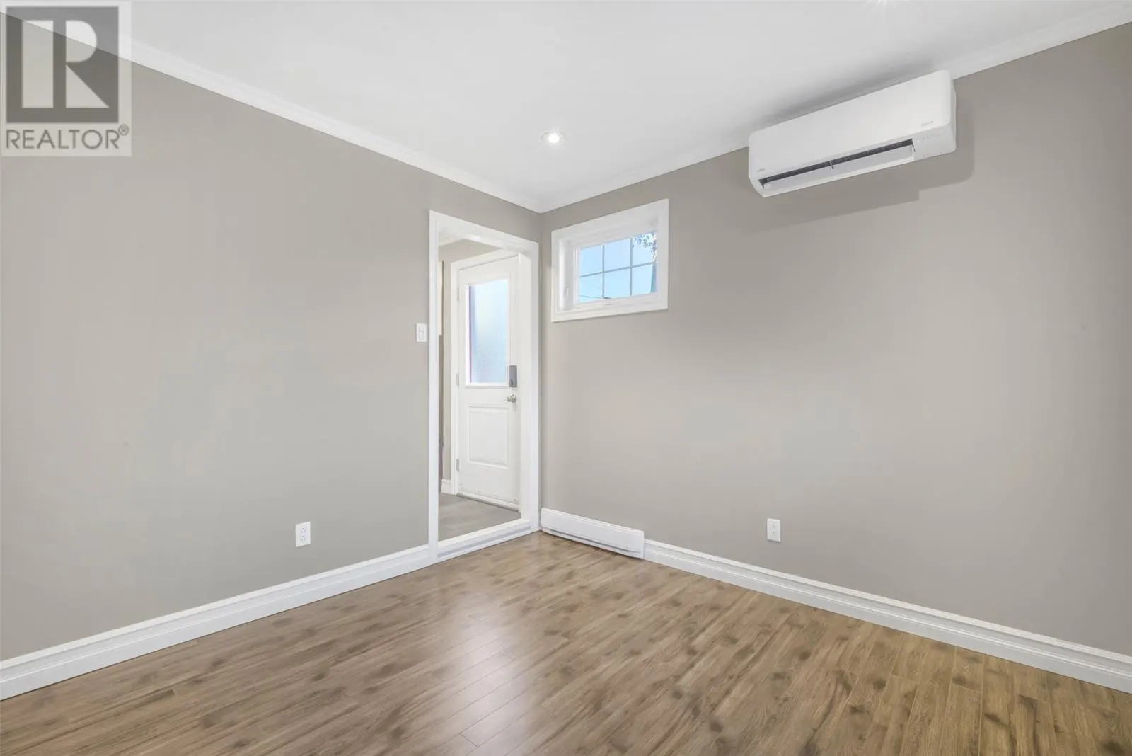 5 Labrador Place