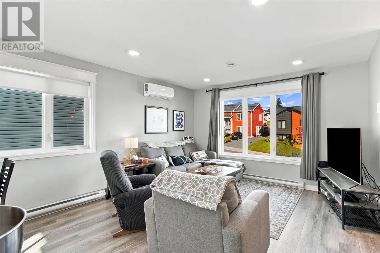 11 Phoenix Drive