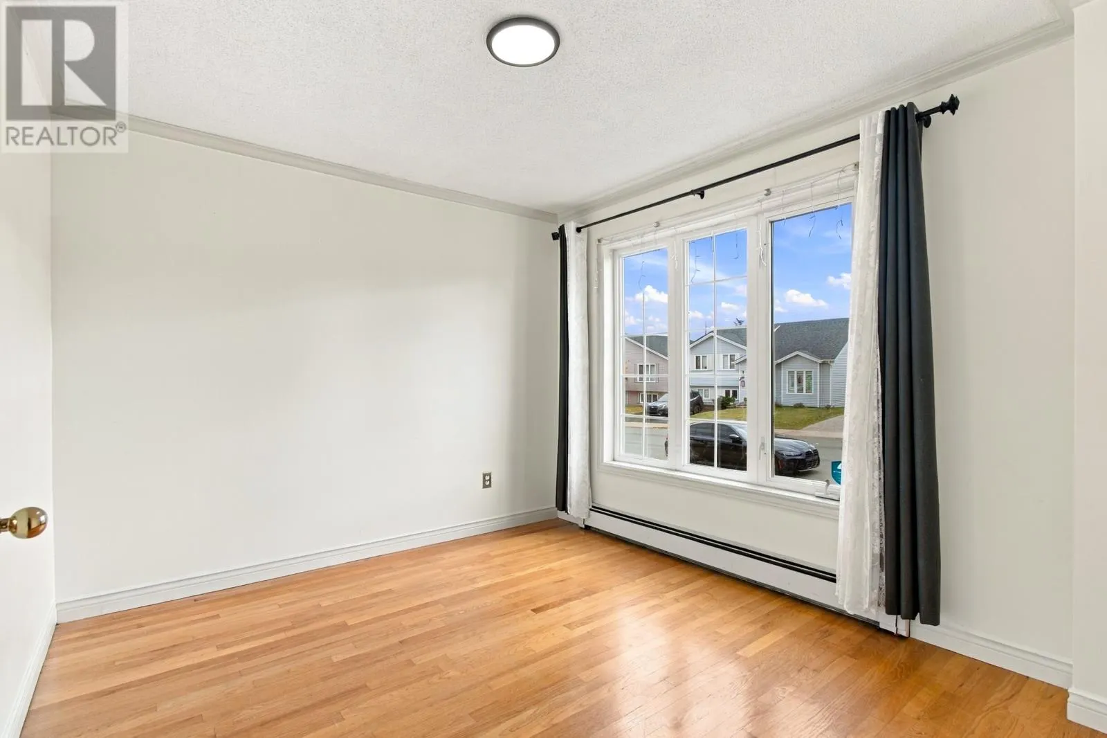 28 Penney Crescent