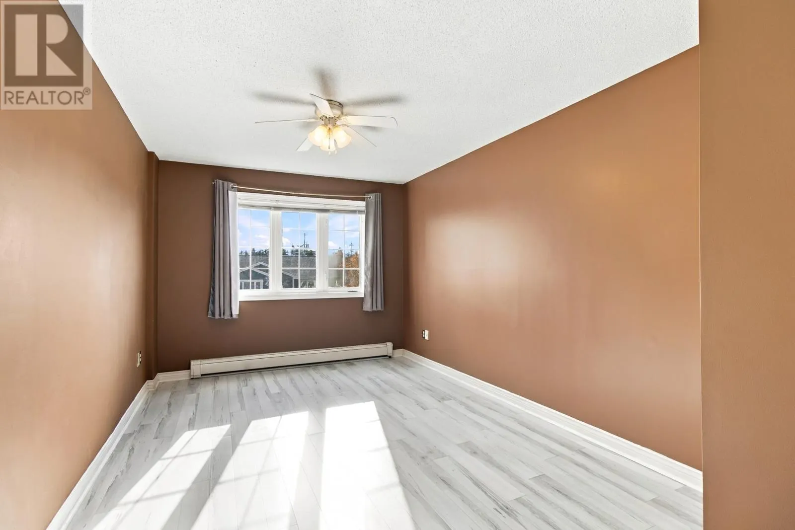 28 Penney Crescent